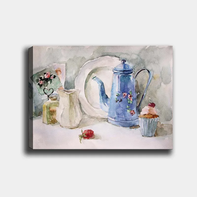 Lærred 70x100 cm - Roligt stilleben med en blå kaffekande, et jordbær og en cupcake, Blå / Hvid / Rød