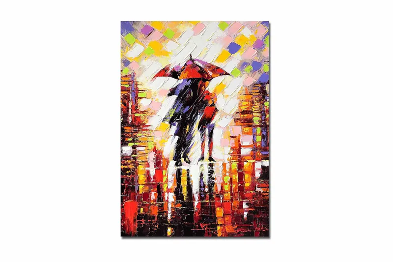 Lærred 70x100 cm - Romantisk scene med to personer, der deler en paraply i et regnfuldt bymiljø, Rød / Sort / Orange