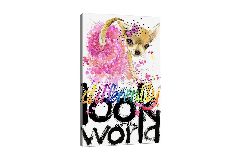 Lærred 70x100 cm - Sød chihuahua med en lyserød blomst og farverige detaljer, Lyserød / Sort / Beige