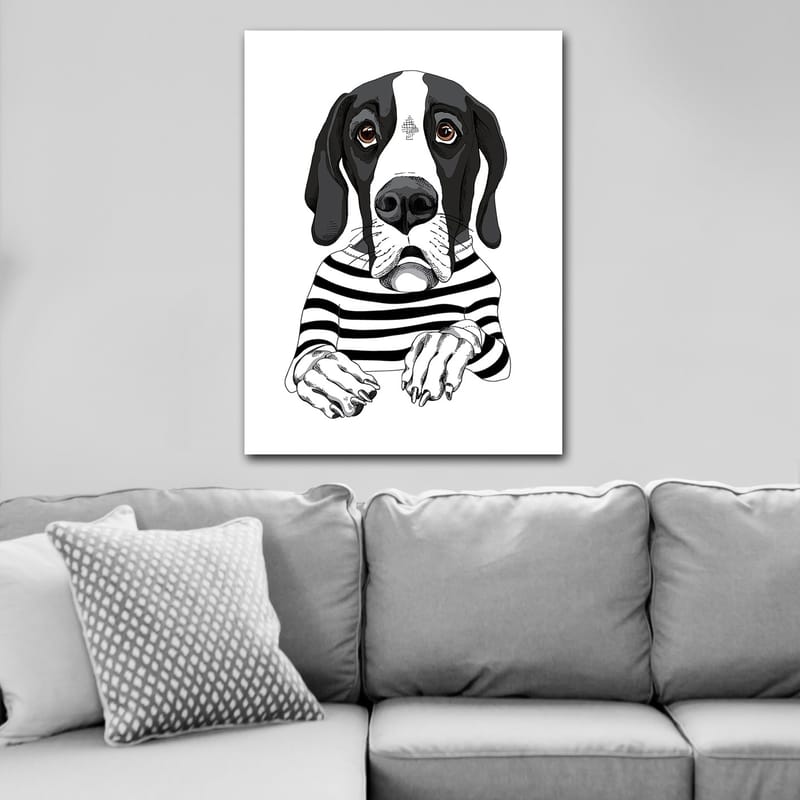 Lærred 70x100 cm - Sød hund i en stribet sweater der ser nysgerrig ud - Sort / Hvid / Brun - Boligtilbehør - Billeder & kunst - Billeder på lærred