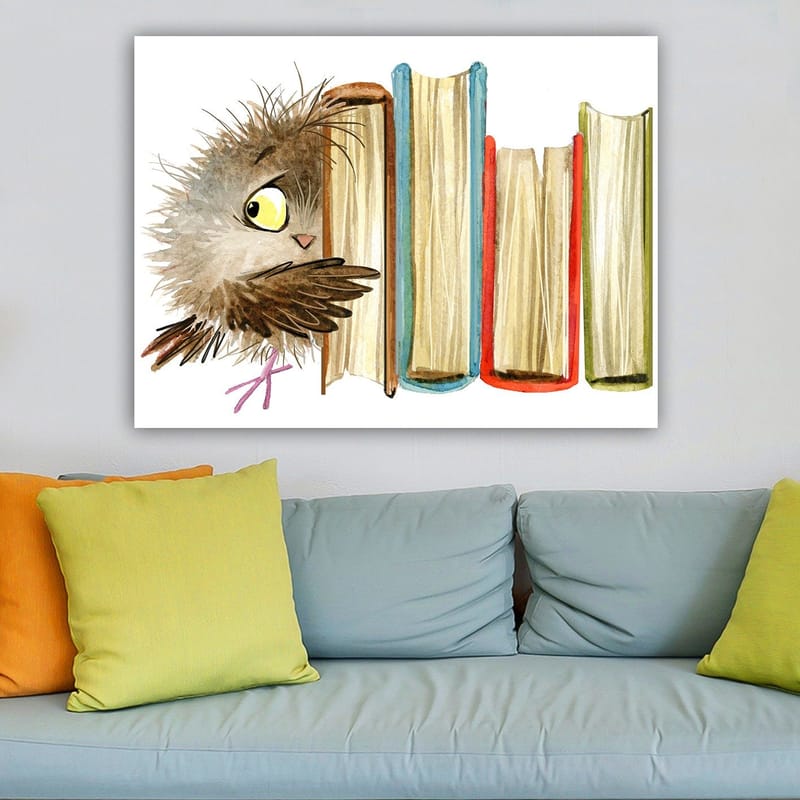 Lærred 70x100 cm - Sød ugle kigger frem bag bøger - Brun / Gul / Rød - Boligtilbehør - Billeder & kunst - Billeder på lærred
