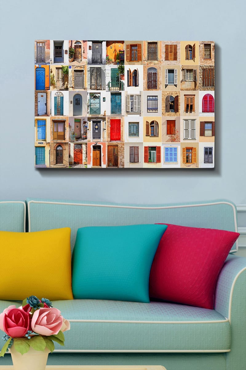 Lærred 70x100 cm - Samling af farverige døre og vinduer fra forskellige bygninger, der skaber en levende og varieret komposition - Blå / Rød / Brun - Boligtilbehør - Billeder & kunst - Billeder på lærred