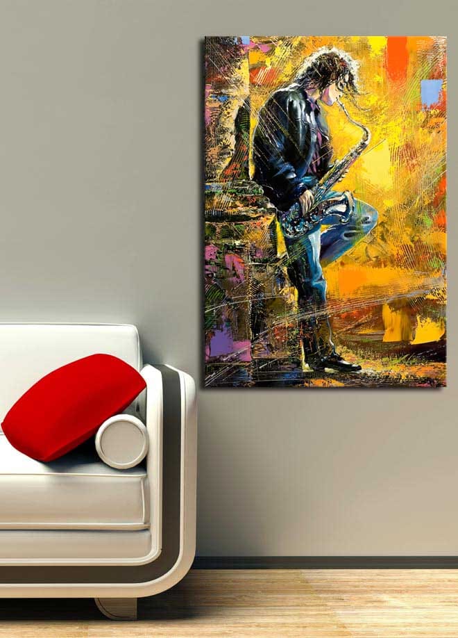 Lærred 70x100 cm - Saxofonist spiller med passion i et farverigt miljø - Gul / Blå / Sort - Boligtilbehør - Billeder & kunst - Billeder på lærred