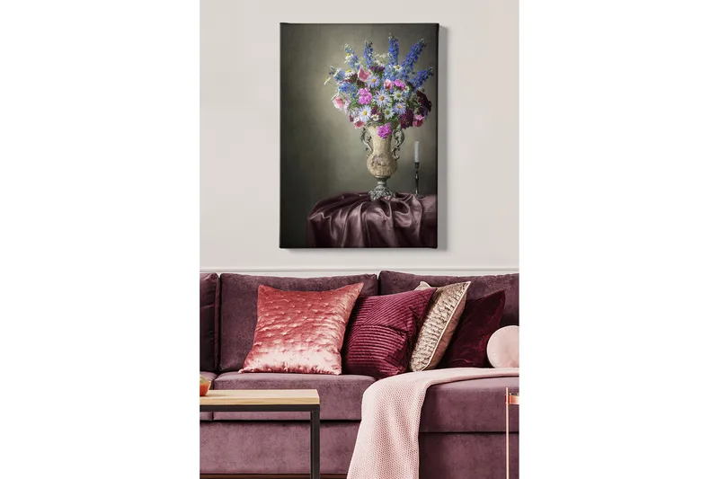Lærred 70x100 cm - Smuk buket farverige blomster i en elegant vase - Lilla / Lyserød / Blå - Boligtilbehør - Billeder & kunst - Billeder på lærred