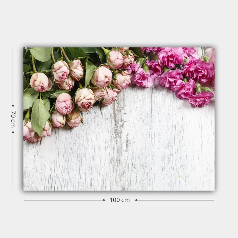 Lærred 70x100 cm - Smuk komposition af roser og nelliker i bløde lyserøde nuancer - Lys pink / Mørk pink / Grøn - Boligtilbehør - Billeder & kunst - Billeder på lærred