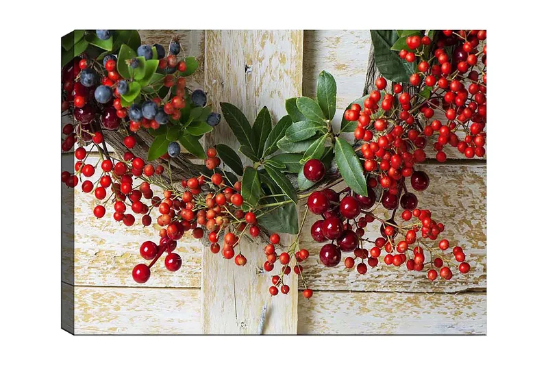 Lærred 70x100 cm - Smuk krans af bær og grønne blade, der skaber en festlig atmosfære, Rød / Grøn / Blå
