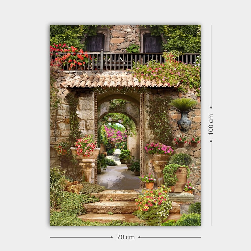 Lærred 70x100 cm - Smuk og frodig have med blomsterarrangementer og en stenbue, der fører ind til en grøn gangsti - Grøn / Lyserød / Beige - Boligtilbehør - Billeder & kunst - Billeder på lærred