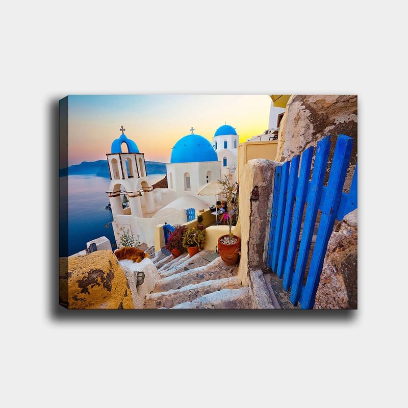 Lærred 70x100 cm - Smuk udsigt over de hvide bygninger med blå kupler i en græsk landsby ved havet - Blå / Hvid / Beige - Boligtilbehør - Billeder & kunst - Billeder på lærred