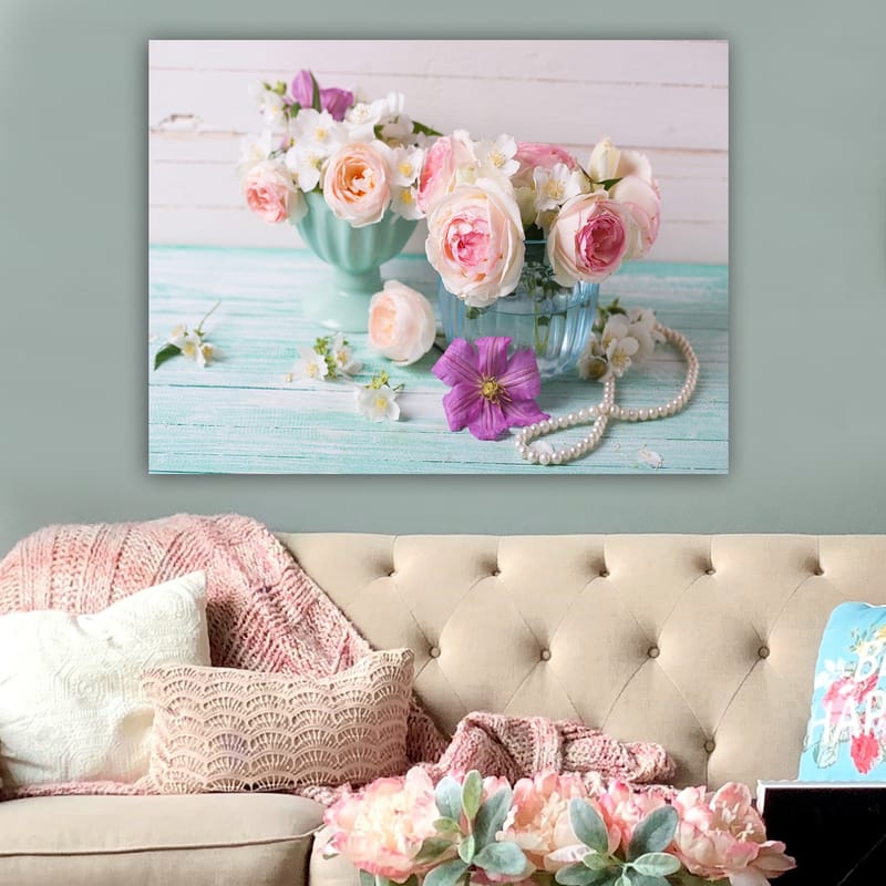 Lærred 70x100 cm - Smukke blomster i pastelfarvede skåle med en romantisk stemning - Lys pink / Mintgrøn / Lilla - Boligtilbehør - Billeder & kunst - Billeder på lærred