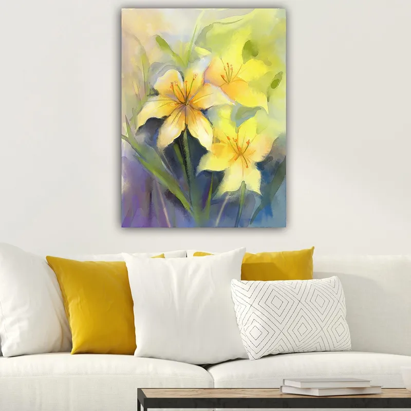 Lærred 70x100 cm - Smukke gule liljer i en blød og farverig komposition - Gul / Grøn / Lilla - Boligtilbehør - Billeder & kunst - Billeder på lærred
