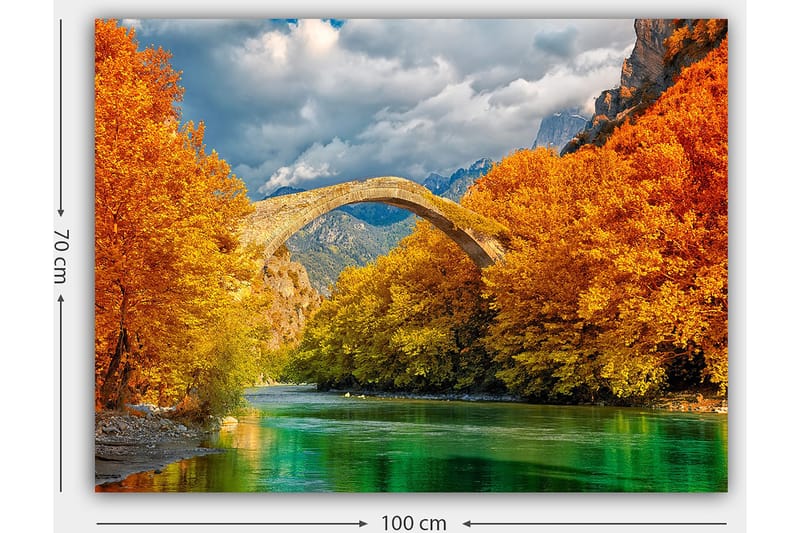 Lærred 70x100 cm - Smukt efterårslandskab med en gammel stenbro, der spænder over en glitrende flod omgivet af farverige træer - Orange / Grøn / Blå - Boligtilbehør - Billeder & kunst - Billeder på lærred