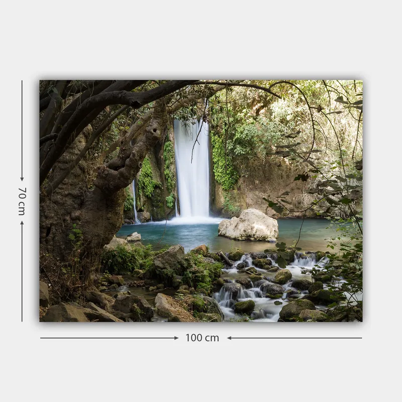 Lærred 70x100 cm - Smukt vandfald omgivet af frodig vegetation og klipper - Grøn / Blå / Beige - Boligtilbehør - Billeder & kunst - Billeder på lærred