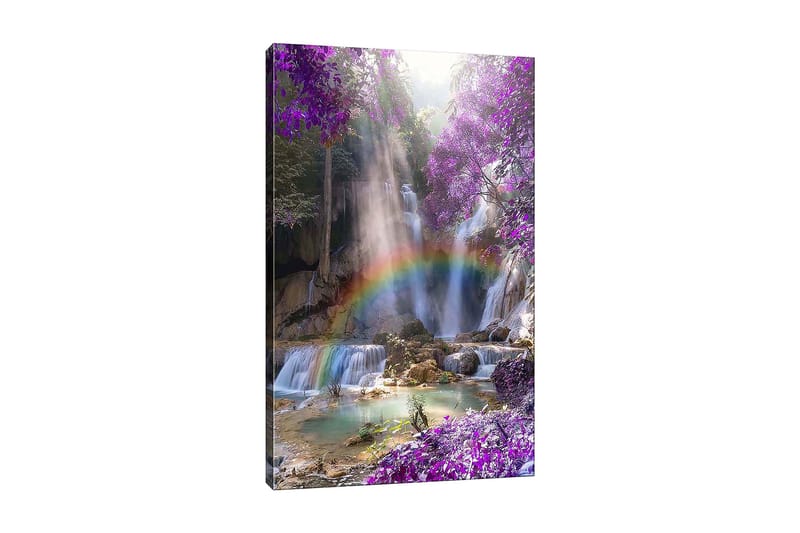 Lærred 70x100 cm - Smukt vandfald omgivet af lilla blomster og en regnbue, Lilla / Blå / Grøn