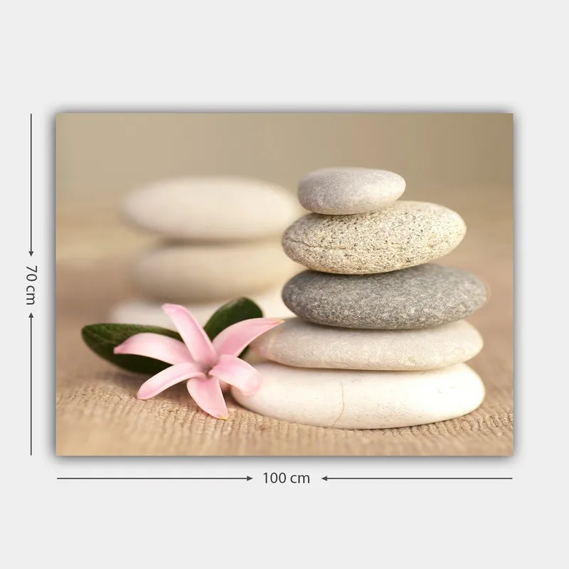 Lærred 70x100 cm - Stenpyramide med en lyserød blomst, der symboliserer balance og harmoni - Grå / Beige / Lyserød - Boligtilbehør - Billeder & kunst - Billeder på lærred