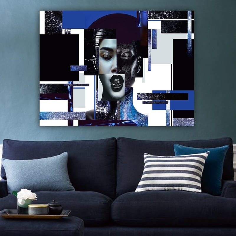 Lærred 70x100 cm - Stiliseret ansigtsbillede med geometriske former og kontrasterende farver, der skaber en moderne og futuristisk følelse - Mørkeblå / Sort / Hvid - Boligtilbehør - Billeder & kunst - Billeder på lærred