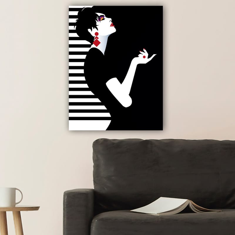 Lærred 70x100 cm - Stiliseret kvinde med elegant kropsholdning og dramatiske smykker - Sort / Hvid / Rød - Boligtilbehør - Billeder & kunst - Billeder på lærred