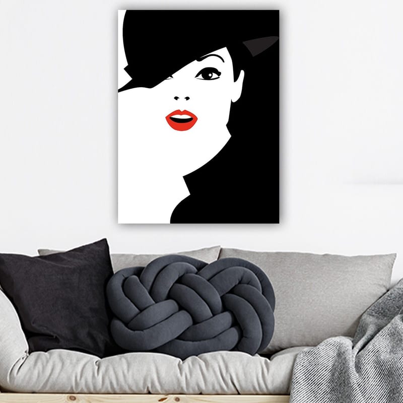 Lærred 70x100 cm - Stiliseret kvinde med sort hat og røde læber, Sort / Hvid / Rød