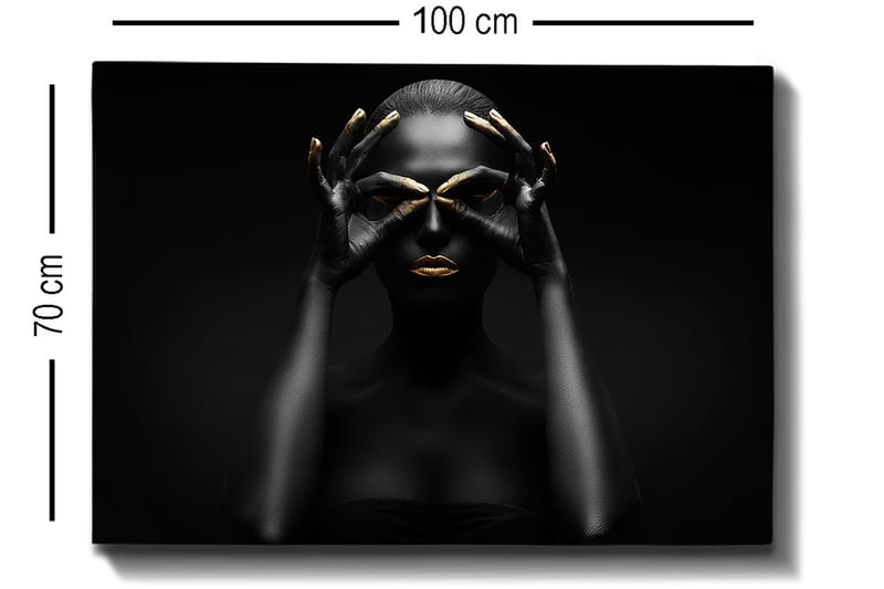 Lærred 70x100 cm - Stiliseret portrætbillede af en kvinde med sorte hænder, der danner et par øjne, med gyldne detaljer på læber og fingerspidser - Sort / Guld - Boligtilbehør - Billeder & kunst - Billeder på lærred