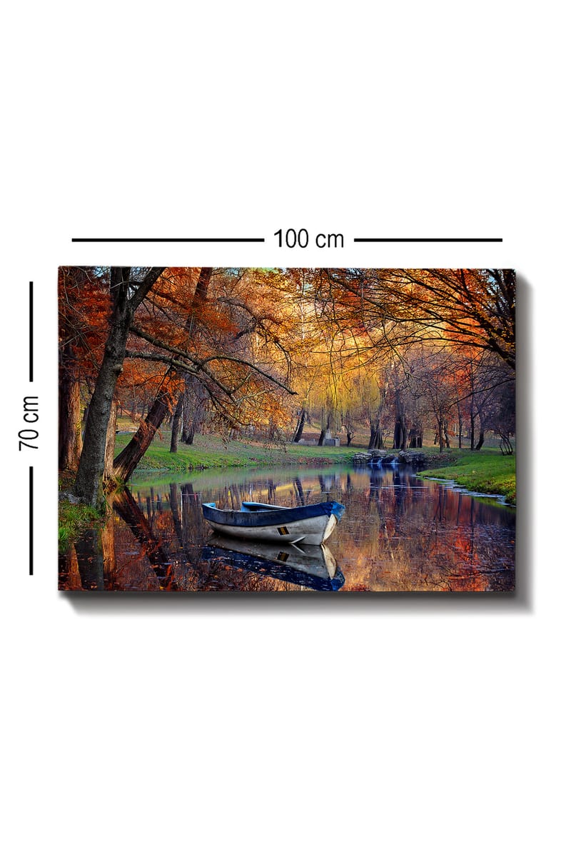 Lærred 70x100 cm - Stille båd på en spejlblank sø omgivet af efterårsfarver - Orange / Blå / Grøn - Boligtilbehør - Billeder & kunst - Billeder på lærred