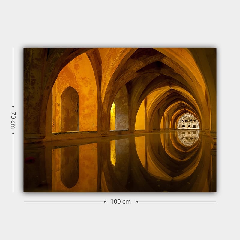 Lærred 70x100 cm - Storslået udsigt over en gammel arkitektur med buer og refleksioner i vand - Guld / Brun / Beige - Boligtilbehør - Billeder & kunst - Billeder på lærred