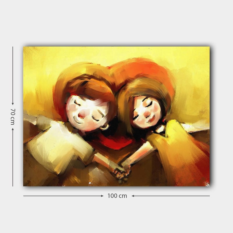 Lærred 70x100 cm - To børn der holder hænder og ligger sammen i en hjerteformet komposition - Gyldengul / Rød / Brun - Boligtilbehør - Billeder & kunst - Billeder på lærred