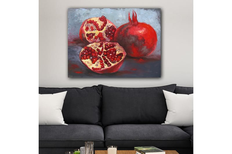 Lærred 70x100 cm - To granatæbler, et helt og et delt, der viser deres saftige kerner - Rød / Beige - Boligtilbehør - Billeder & kunst - Billeder på lærred