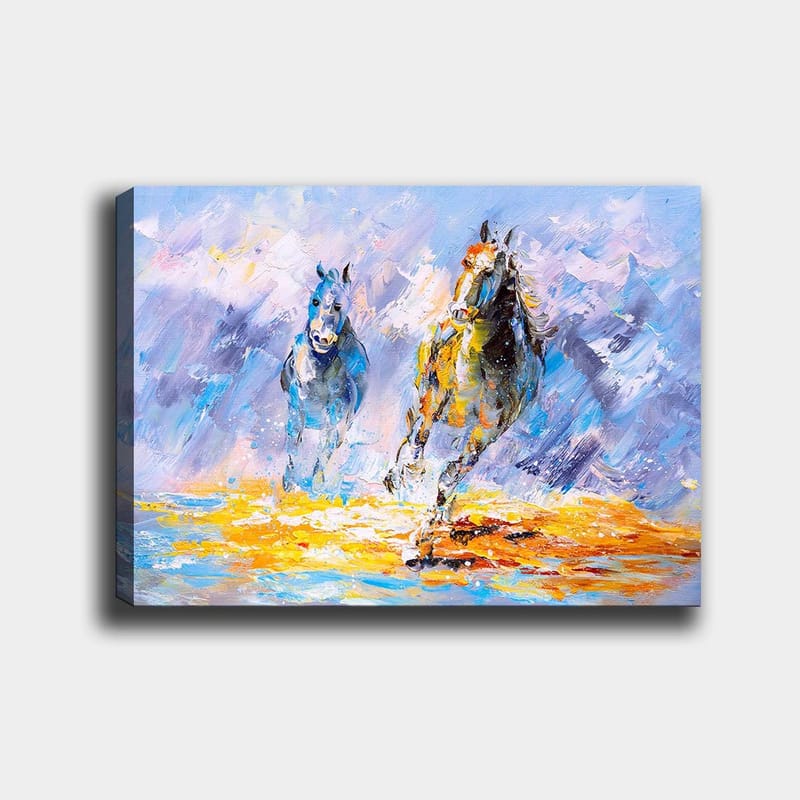Lærred 70x100 cm - To heste galoperer fremad i en dynamisk og farverig komposition, Blå / Gul / Orange