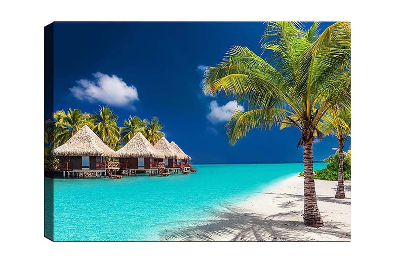 Lærred 70x100 cm - Tropisk strand med bungalows og palmer ved klart turkisblåt vand - Turkis / Grøn / Beige - Boligtilbehør - Billeder & kunst - Billeder på lærred