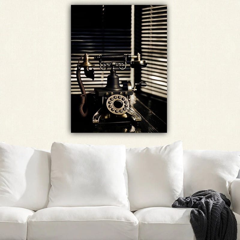Lærred 70x100 cm - Vintage telefon med metaldetaljer og et elegant design - Sort / Guld / Brun - Boligtilbehør - Billeder & kunst - Billeder på lærred