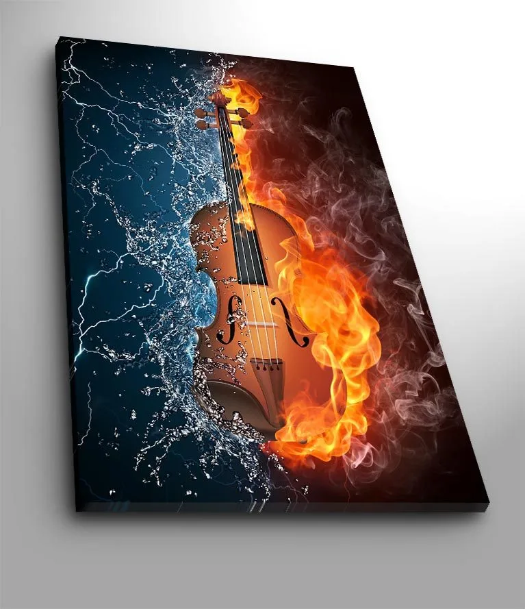 Lærred 70x100 cm - Violin omgivet af ild og vand, der symboliserer kontrasten mellem elementerne, Orange / Blå / Brun