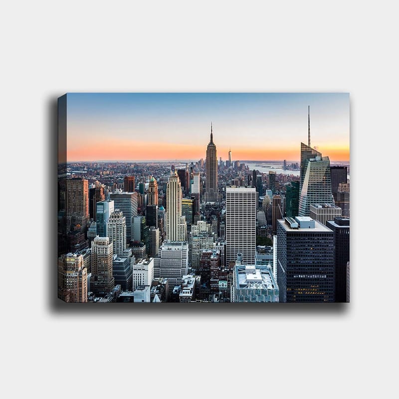 Lærred 70x100 cm - Panoramaudsigt over New York City med ikoniske skyskrabere i solnedgangens lys - Blå / Grå / Orange - Boligtilbehør - Billeder & kunst - Billeder på lærred