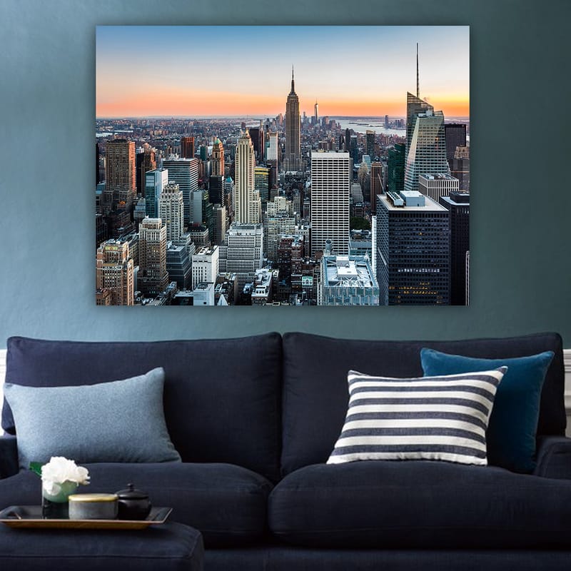 Lærred 70x100 cm - Panoramaudsigt over New York City med ikoniske skyskrabere i solnedgangens lys - Blå / Grå / Orange - Boligtilbehør - Billeder & kunst - Billeder på lærred