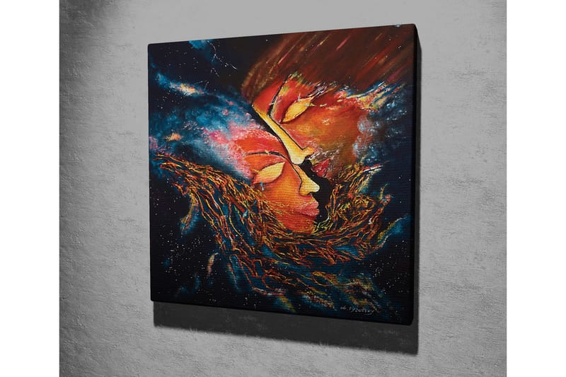 Lærredsbillede - Abstrakt komposition med ansigter, der smelter sammen i en kosmisk setting - Rød / Orange / Sort - Boligtilbehør - Billeder & kunst - Billeder på lærred