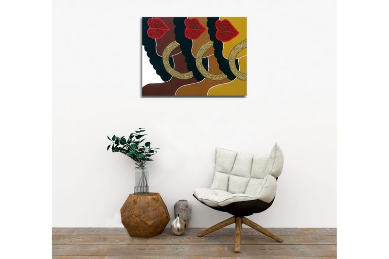 Lærredsbillede - Farverig komposition af ansigter med glitrende læber og store øreringe - Mørkebrun / Guld / Rød - Boligtilbehør - Billeder & kunst - Billeder på lærred