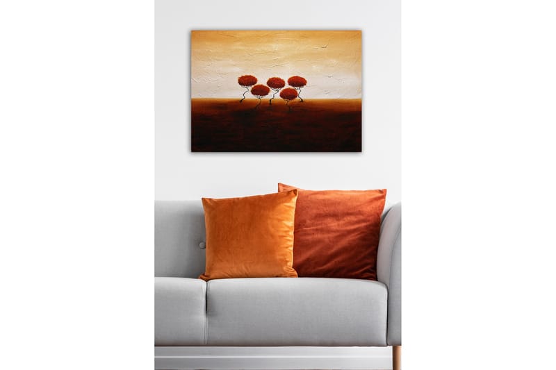 Lærredsbillede - Fem stiliserede træer med rødligt løv mod en varm, gylden baggrund - Rød / Brun / Beige - Boligtilbehør - Billeder & kunst - Billeder på lærred
