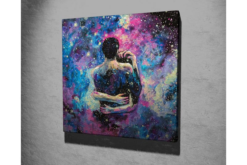 Lærredsbillede - Intimt par omfavner hinanden i en stjerneklar galakse - Blå / Lilla / Sort - Boligtilbehør - Billeder & kunst - Billeder på lærred