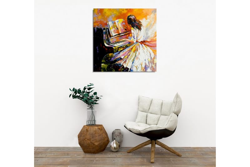 Lærredsbillede - Kvinde spiller klaver i farverige omgivelser - Orange / Hvid / Sort - Boligtilbehør - Billeder & kunst - Billeder på lærred
