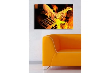 Lærredsbillede med LED-belysning 45x70 cm - Guitarist spiller elektrisk bas omgivet af flammende flammer - Orange / Sort / Gul - Boligtilbehør - Billeder & kunst - Billeder på lærred