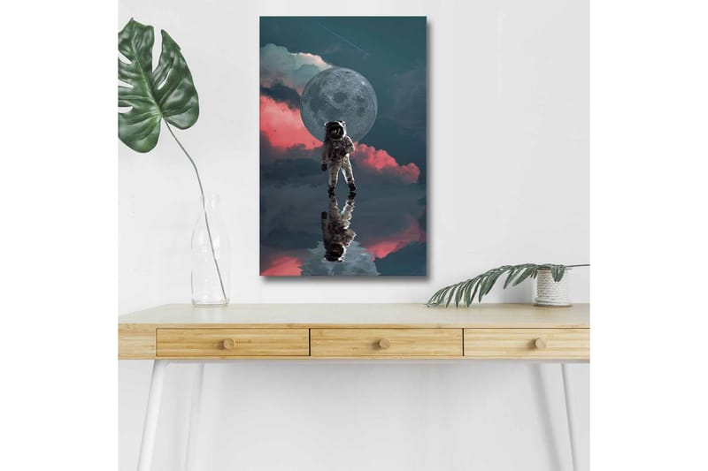 Lærredsbillede med LED-belysning - Astronaut svæver i et drømmeagtigt rummiljø med en stor måne i baggrunden - Mørkeblå / Pink / Grå - Boligtilbehør - Billeder & kunst - Billeder på lærred