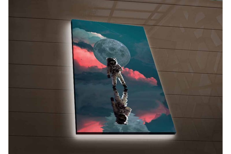 Lærredsbillede med LED-belysning - Astronaut svæver i et drømmeagtigt rummiljø med en stor måne i baggrunden - Mørkeblå / Pink / Grå - Boligtilbehør - Billeder & kunst - Billeder på lærred