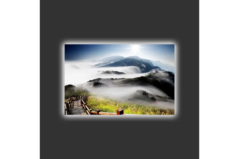 Lærredsbillede med LED-belysning - Bjerglandskab med tåge og solstråler - Grøn / Blå / Hvid - Boligtilbehør - Billeder & kunst - Billeder på lærred