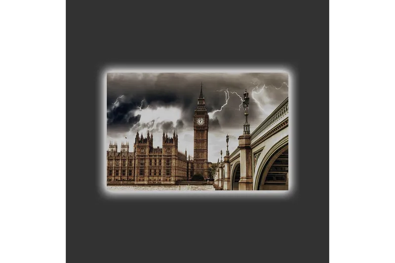 Lærredsbillede med LED-belysning - Dramatisk bybillede med Big Ben og en bro under mørke skyer - Grå / Beige / Mørkebrun - Boligtilbehør - Billeder & kunst - Billeder på lærred