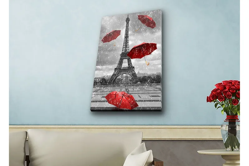 Lærredsbillede med LED-belysning - Eiffeltårnet omgivet af røde paraplyer i regnvejr, Rød / Grå