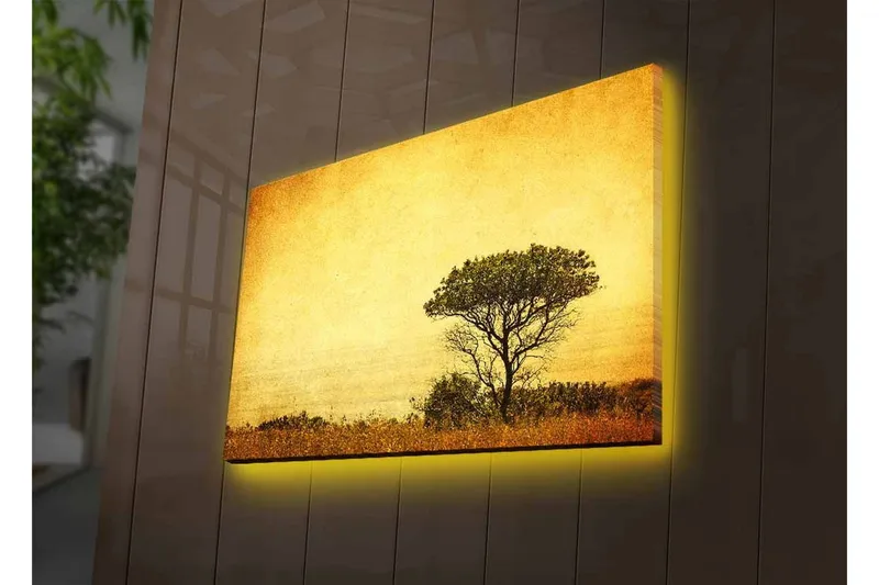 Lærredsbillede med LED-belysning - Ensomt træsilhuet mod en gylden himmel - Guld / Brun / Sort - Boligtilbehør - Billeder & kunst - Billeder på lærred