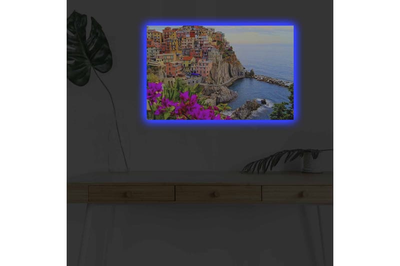 Lærredsbillede med LED-belysning - Farverig kystlandsby med farverige huse og havudsigt - Lilla / Orange / Blå - Boligtilbehør - Billeder & kunst - Billeder på lærred