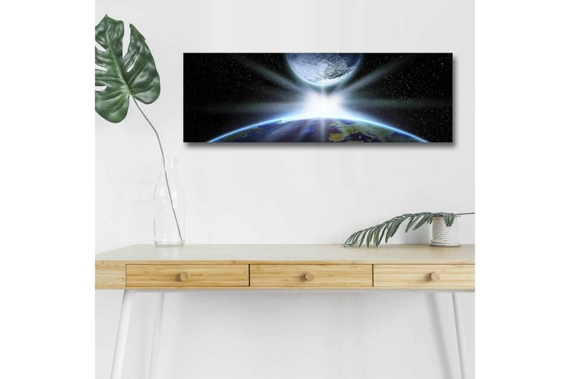 Lærredsbillede med LED-belysning - Jorden set fra rummet med lysstråler, der bryder gennem atmosfæren - Blå / Grøn / Sort - Boligtilbehør - Billeder & kunst - Billeder på lærred