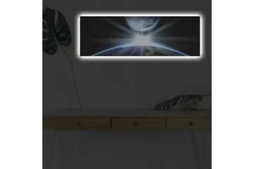 Lærredsbillede med LED-belysning - Jorden set fra rummet med lysstråler, der bryder gennem atmosfæren - Blå / Grøn / Sort - Boligtilbehør - Billeder & kunst - Billeder på lærred