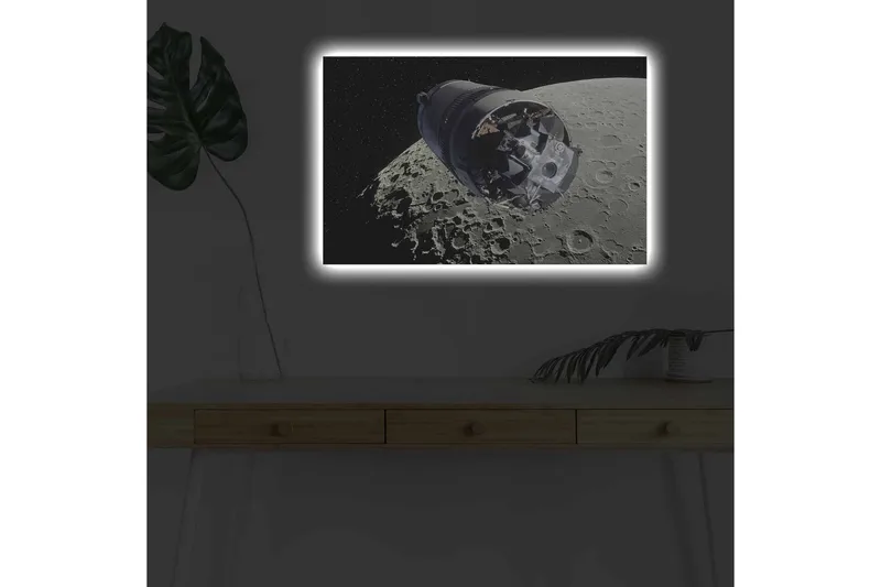 Lærredsbillede med LED-belysning - Rumfartøj i kredsløb om månen - Grå / Sort / Sølv - Boligtilbehør - Billeder & kunst - Billeder på lærred