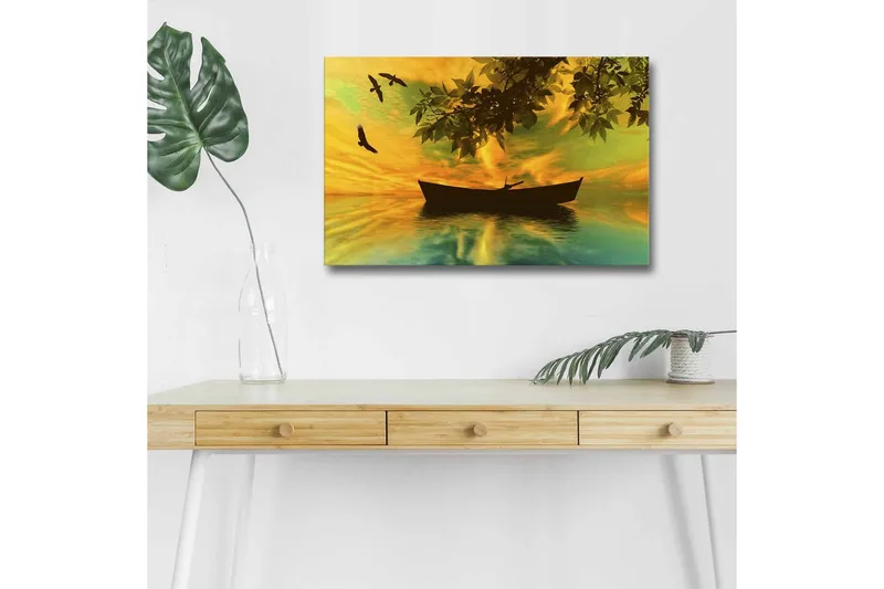 Lærredsbillede med LED-belysning - Silhuet af en båd på spejlblankt vand med en farverig solnedgang, Gul / Grøn / Sort