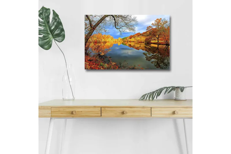 Lærredsbillede med LED-belysning - Smukt efterårslandskab med spejlblanke søer og farverige træer, Orange / Gul / Grøn